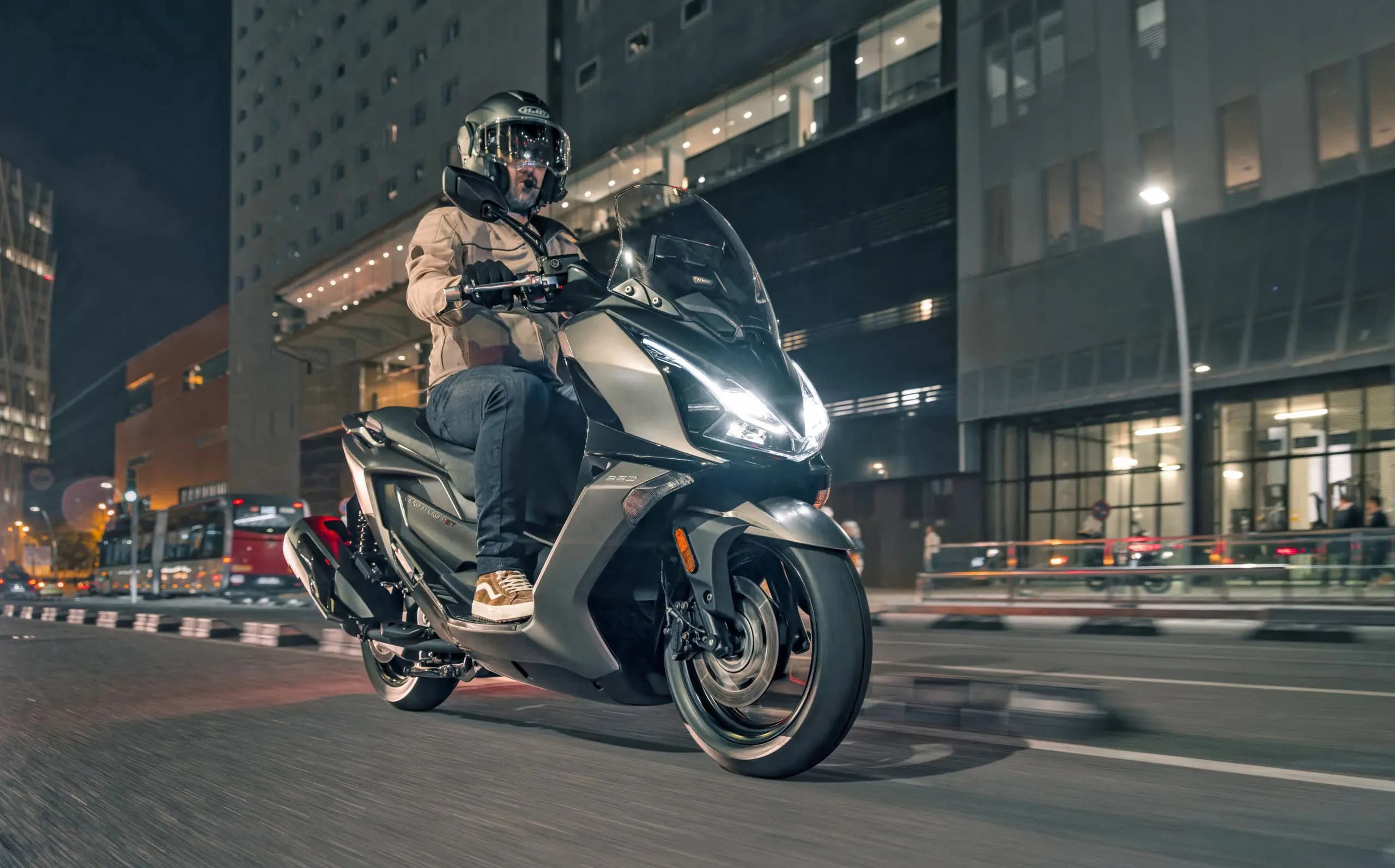 Cahenzli Motos outside